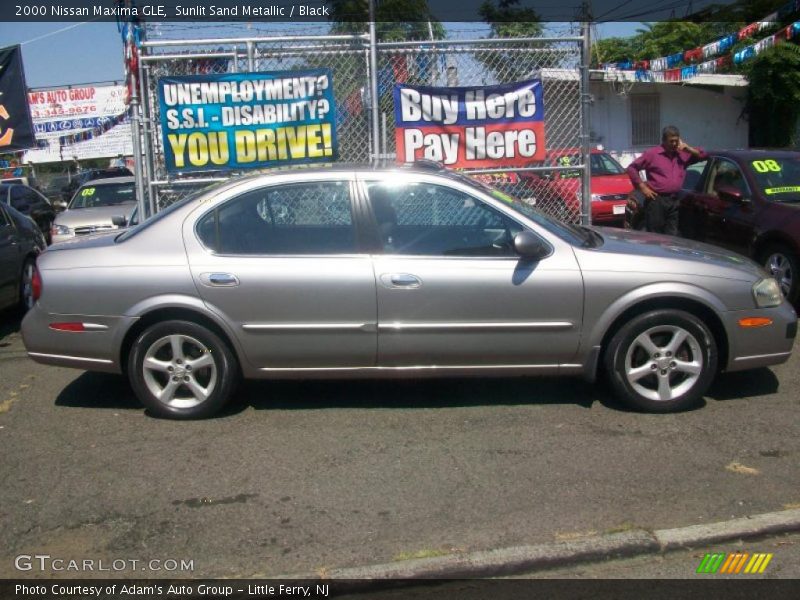Sunlit Sand Metallic / Black 2000 Nissan Maxima GLE