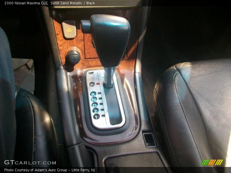 Sunlit Sand Metallic / Black 2000 Nissan Maxima GLE