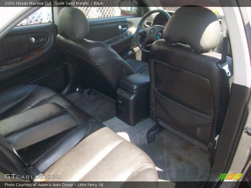 Sunlit Sand Metallic / Black 2000 Nissan Maxima GLE