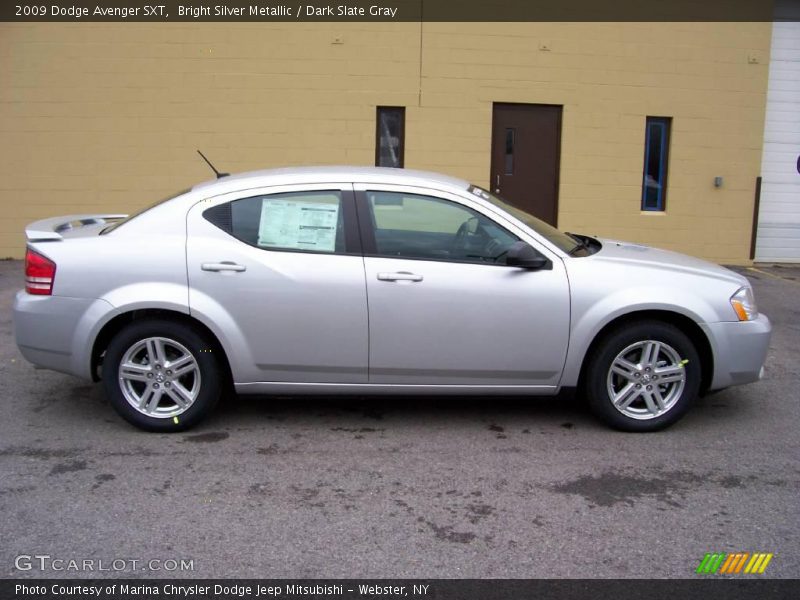 Bright Silver Metallic / Dark Slate Gray 2009 Dodge Avenger SXT