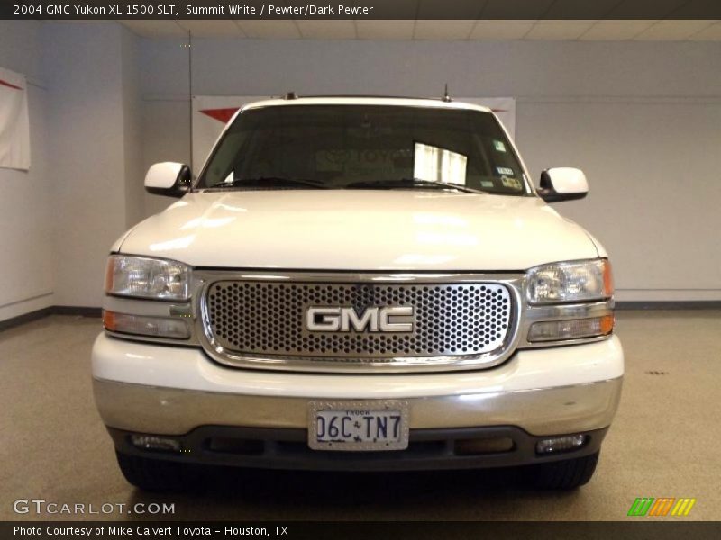 Summit White / Pewter/Dark Pewter 2004 GMC Yukon XL 1500 SLT