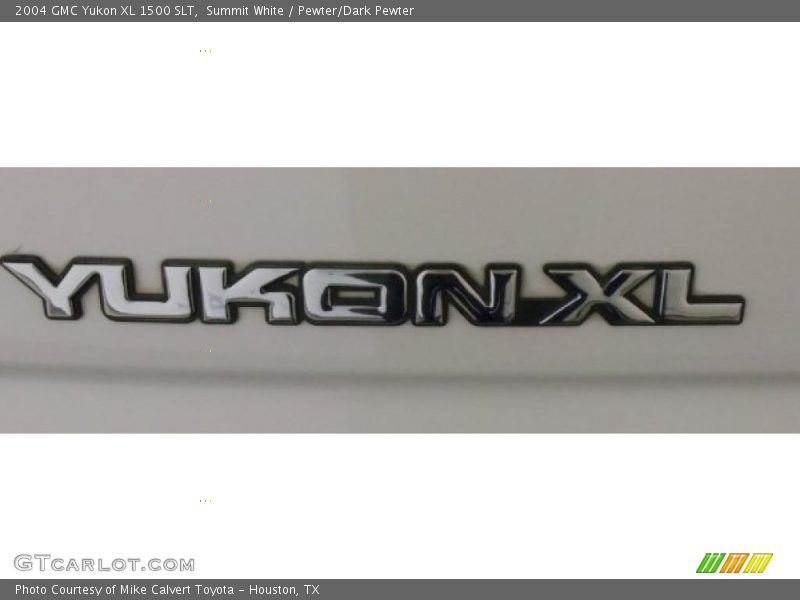 Summit White / Pewter/Dark Pewter 2004 GMC Yukon XL 1500 SLT