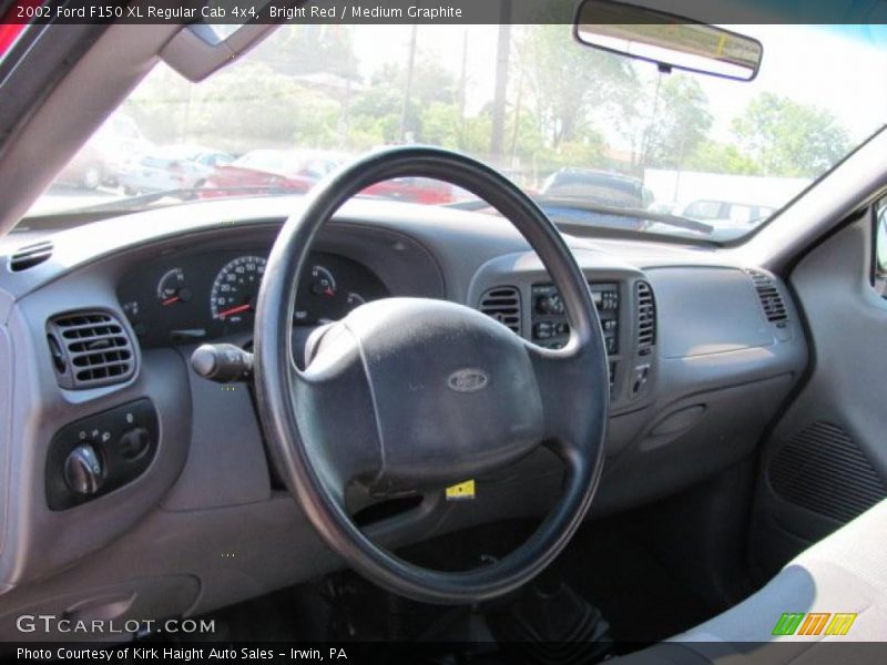 Bright Red / Medium Graphite 2002 Ford F150 XL Regular Cab 4x4