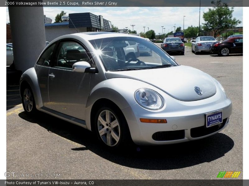 Reflex Silver / Grey 2006 Volkswagen New Beetle 2.5 Coupe