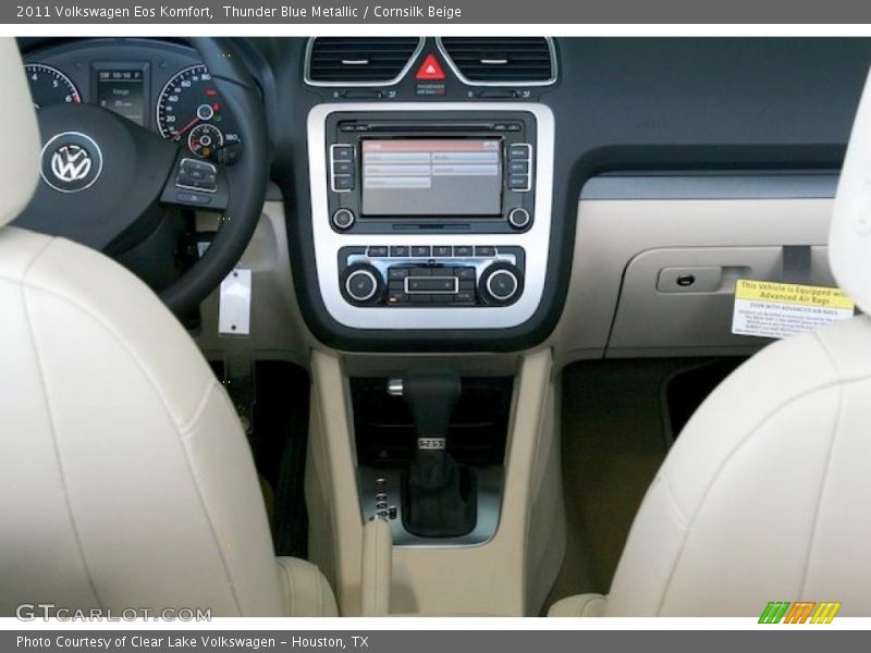 Thunder Blue Metallic / Cornsilk Beige 2011 Volkswagen Eos Komfort