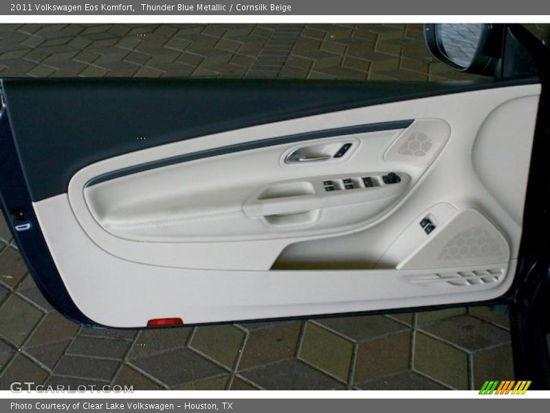 Thunder Blue Metallic / Cornsilk Beige 2011 Volkswagen Eos Komfort
