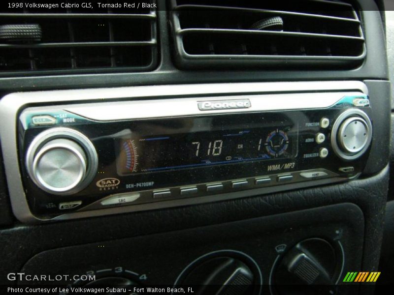 Tornado Red / Black 1998 Volkswagen Cabrio GLS