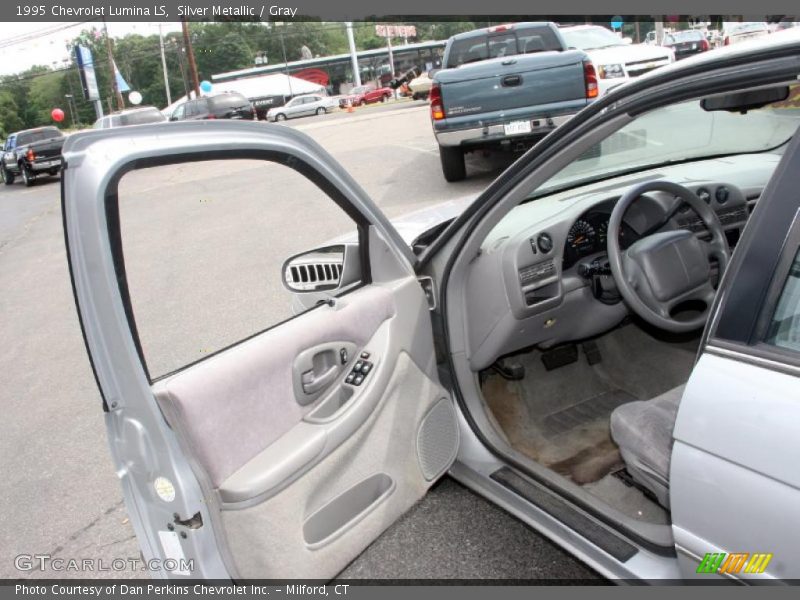 Silver Metallic / Gray 1995 Chevrolet Lumina LS