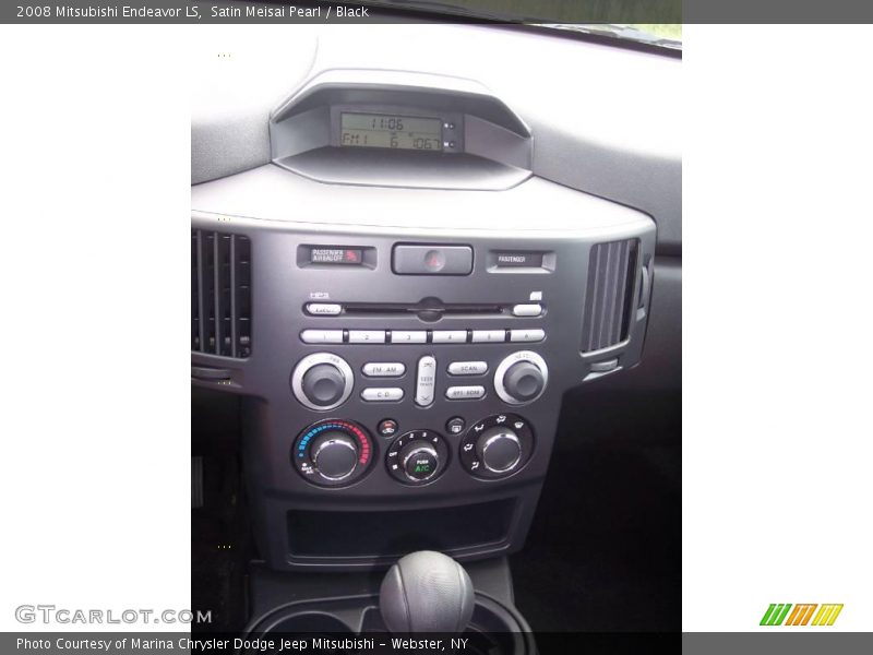 Satin Meisai Pearl / Black 2008 Mitsubishi Endeavor LS