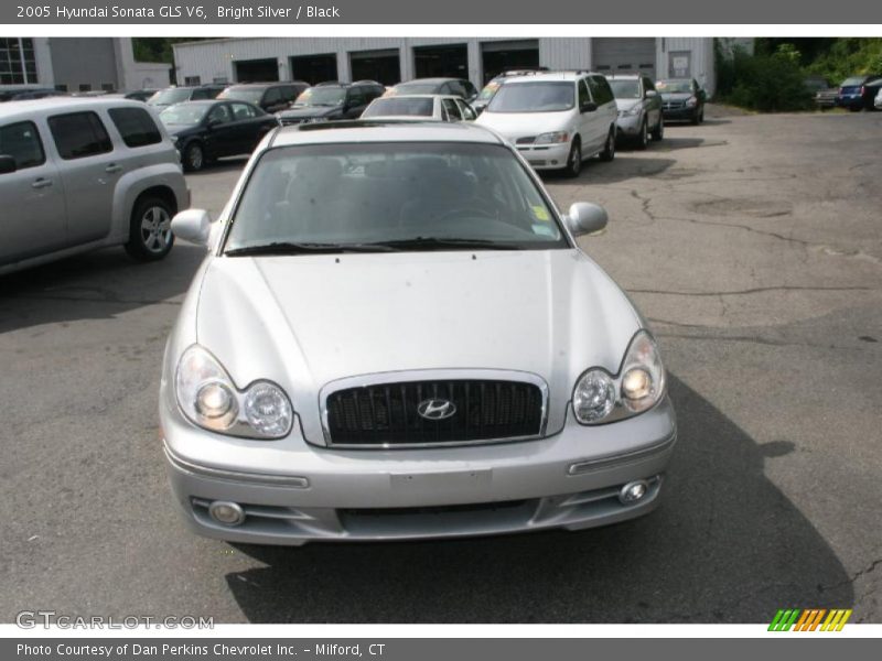 Bright Silver / Black 2005 Hyundai Sonata GLS V6