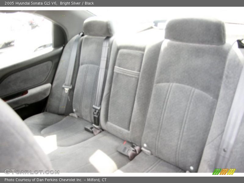 Bright Silver / Black 2005 Hyundai Sonata GLS V6