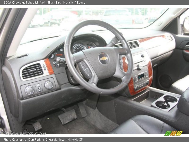 Silver Birch Metallic / Ebony 2009 Chevrolet Tahoe LT 4x4