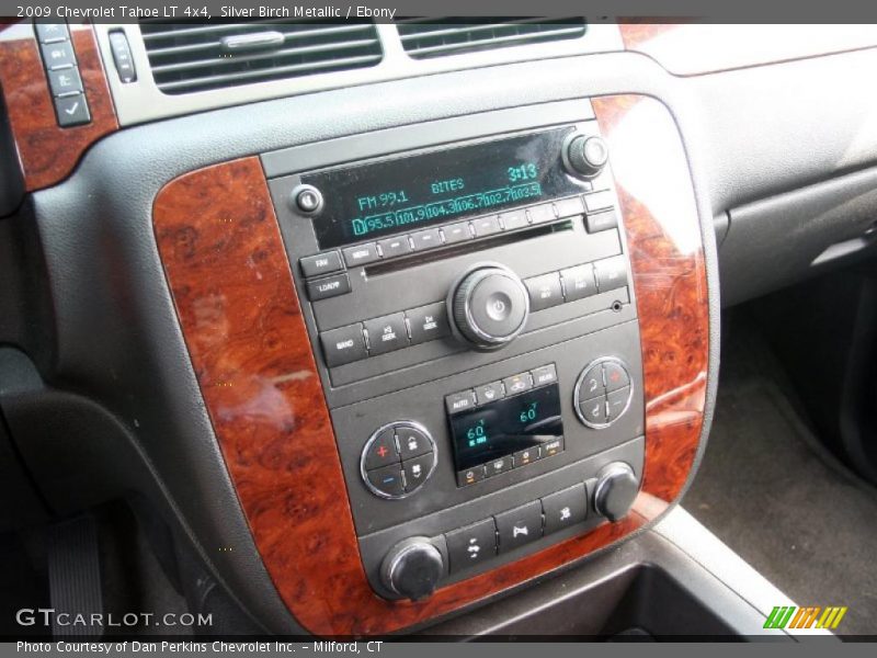 Silver Birch Metallic / Ebony 2009 Chevrolet Tahoe LT 4x4