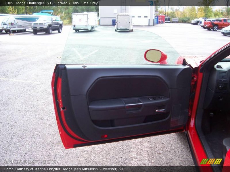 TorRed / Dark Slate Gray 2009 Dodge Challenger R/T