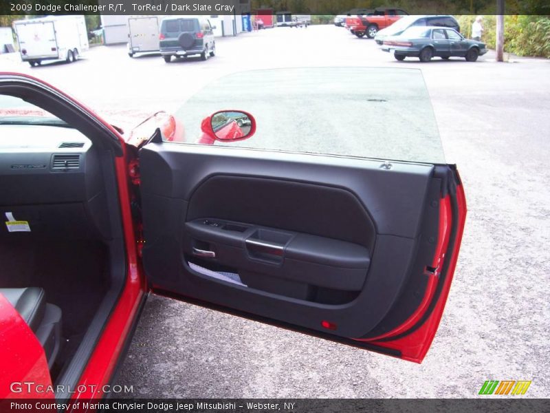 TorRed / Dark Slate Gray 2009 Dodge Challenger R/T