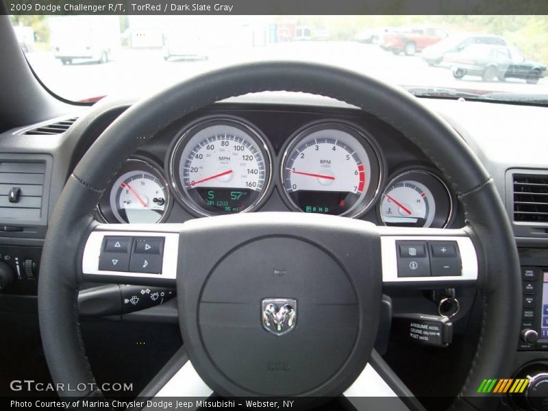 TorRed / Dark Slate Gray 2009 Dodge Challenger R/T