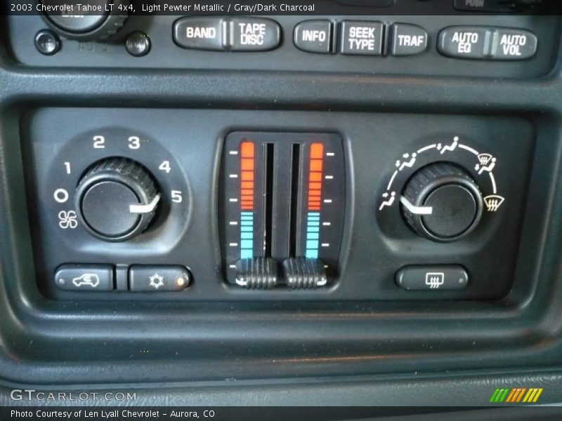 Light Pewter Metallic / Gray/Dark Charcoal 2003 Chevrolet Tahoe LT 4x4