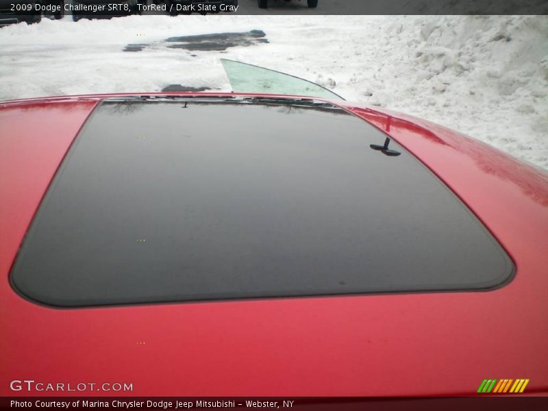 TorRed / Dark Slate Gray 2009 Dodge Challenger SRT8
