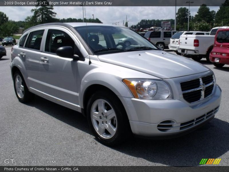 Bright Silver Metallic / Dark Slate Gray 2009 Dodge Caliber SXT