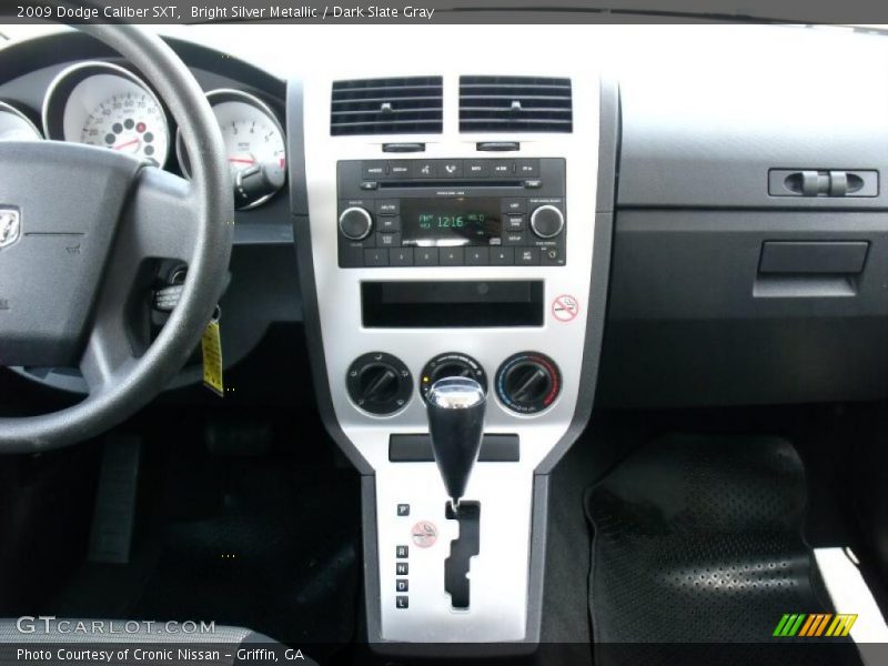 Bright Silver Metallic / Dark Slate Gray 2009 Dodge Caliber SXT