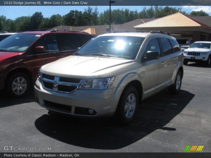 White Gold / Dark Slate Gray 2010 Dodge Journey SE