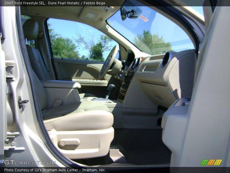 Dune Pearl Metallic / Pebble Beige 2007 Ford Freestyle SEL