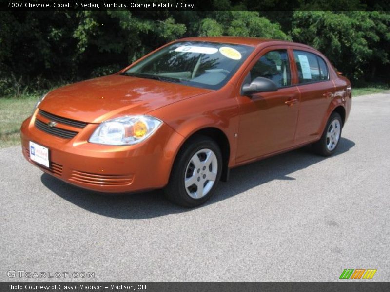 Sunburst Orange Metallic / Gray 2007 Chevrolet Cobalt LS Sedan