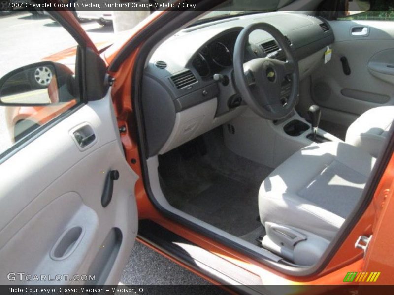 Sunburst Orange Metallic / Gray 2007 Chevrolet Cobalt LS Sedan