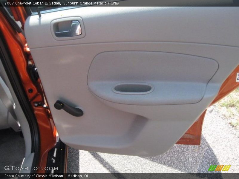 Sunburst Orange Metallic / Gray 2007 Chevrolet Cobalt LS Sedan