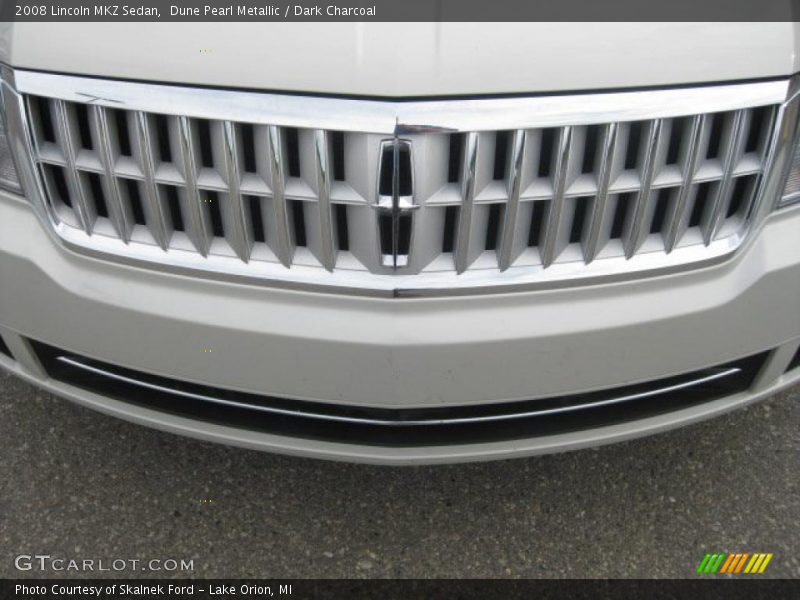 Dune Pearl Metallic / Dark Charcoal 2008 Lincoln MKZ Sedan