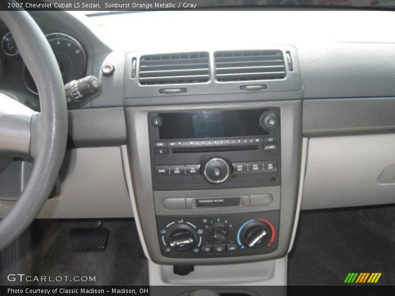 Sunburst Orange Metallic / Gray 2007 Chevrolet Cobalt LS Sedan