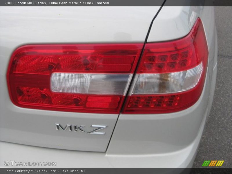 Dune Pearl Metallic / Dark Charcoal 2008 Lincoln MKZ Sedan