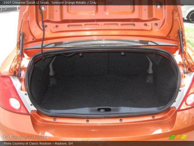 Sunburst Orange Metallic / Gray 2007 Chevrolet Cobalt LS Sedan