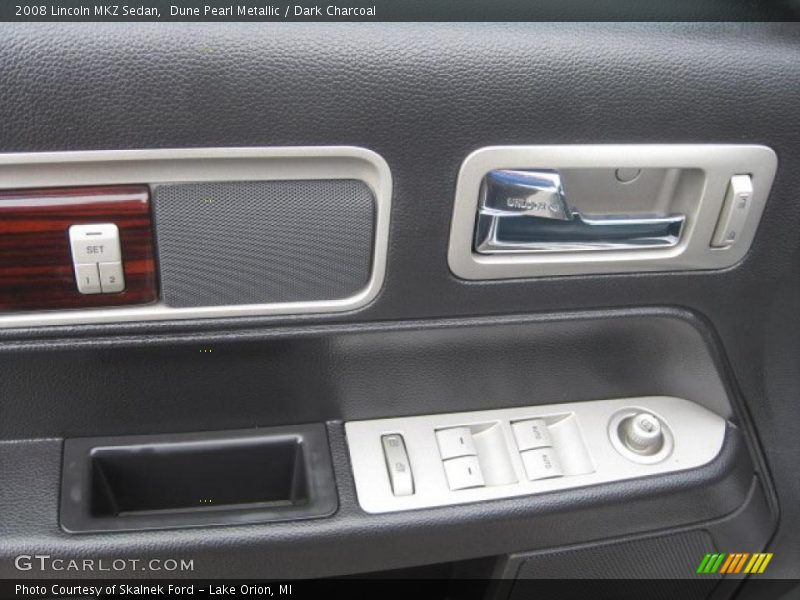 Dune Pearl Metallic / Dark Charcoal 2008 Lincoln MKZ Sedan