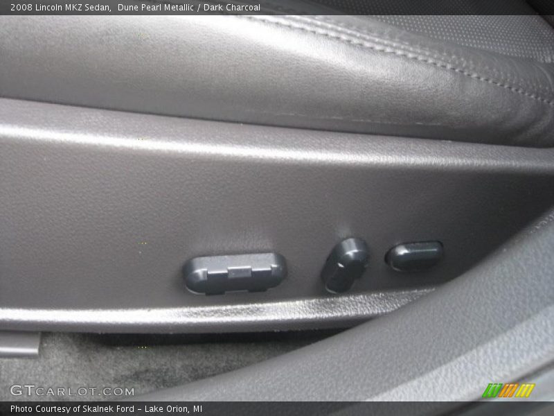 Dune Pearl Metallic / Dark Charcoal 2008 Lincoln MKZ Sedan