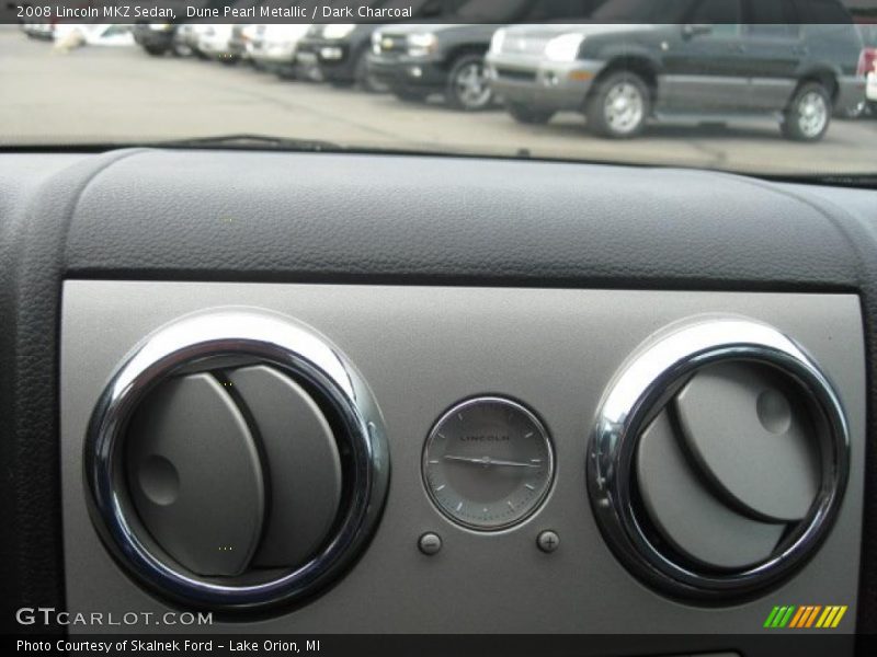 Dune Pearl Metallic / Dark Charcoal 2008 Lincoln MKZ Sedan