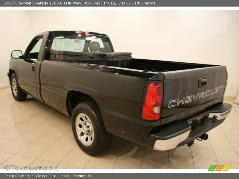 Black / Dark Charcoal 2007 Chevrolet Silverado 1500 Classic Work Truck Regular Cab