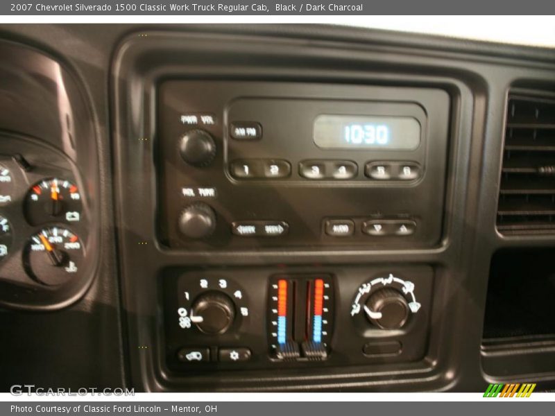 Black / Dark Charcoal 2007 Chevrolet Silverado 1500 Classic Work Truck Regular Cab