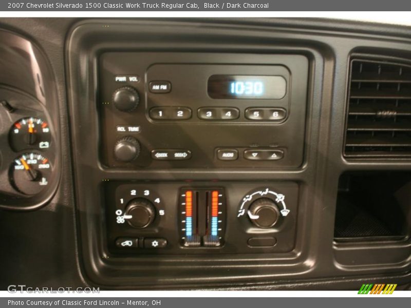 Black / Dark Charcoal 2007 Chevrolet Silverado 1500 Classic Work Truck Regular Cab