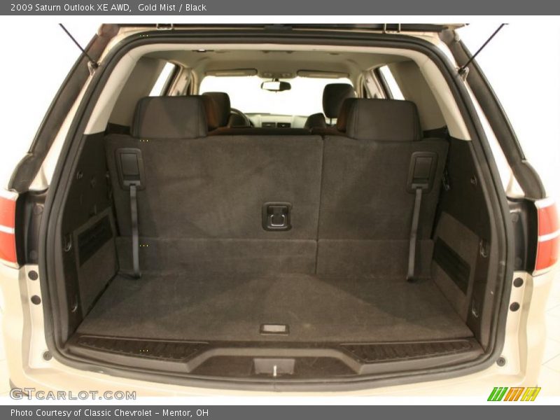 Gold Mist / Black 2009 Saturn Outlook XE AWD
