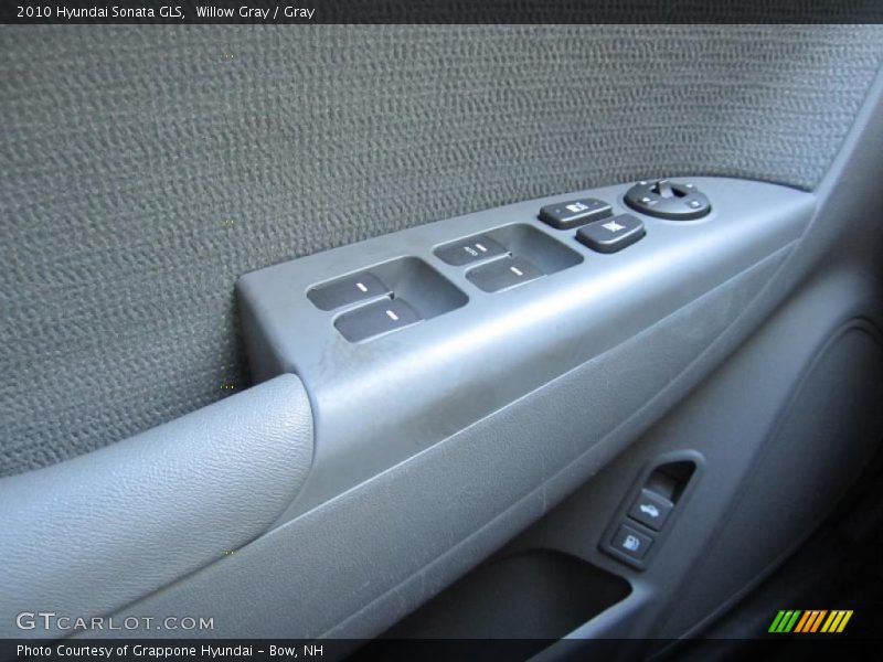 Willow Gray / Gray 2010 Hyundai Sonata GLS