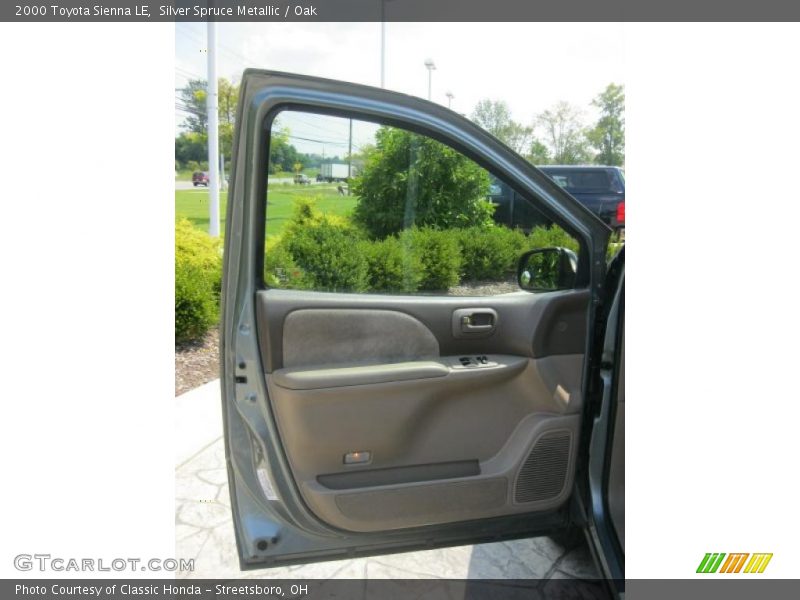 Silver Spruce Metallic / Oak 2000 Toyota Sienna LE