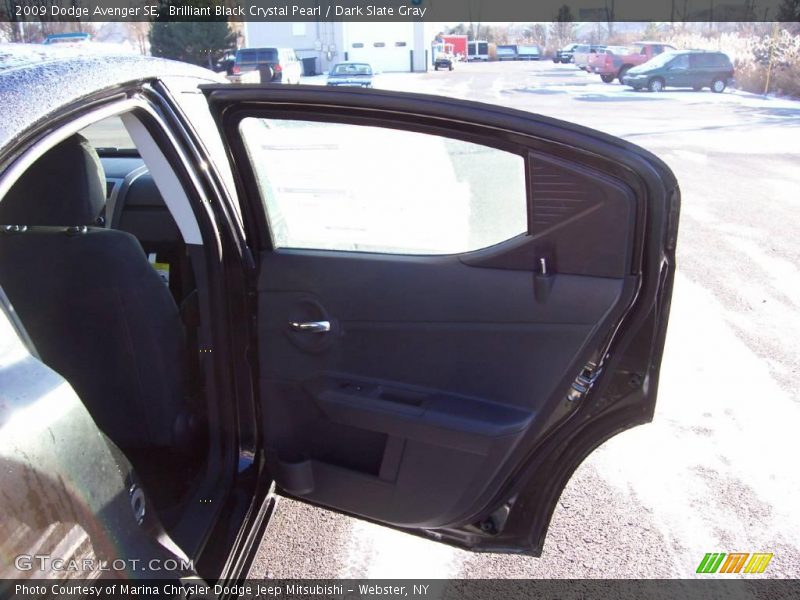Brilliant Black Crystal Pearl / Dark Slate Gray 2009 Dodge Avenger SE