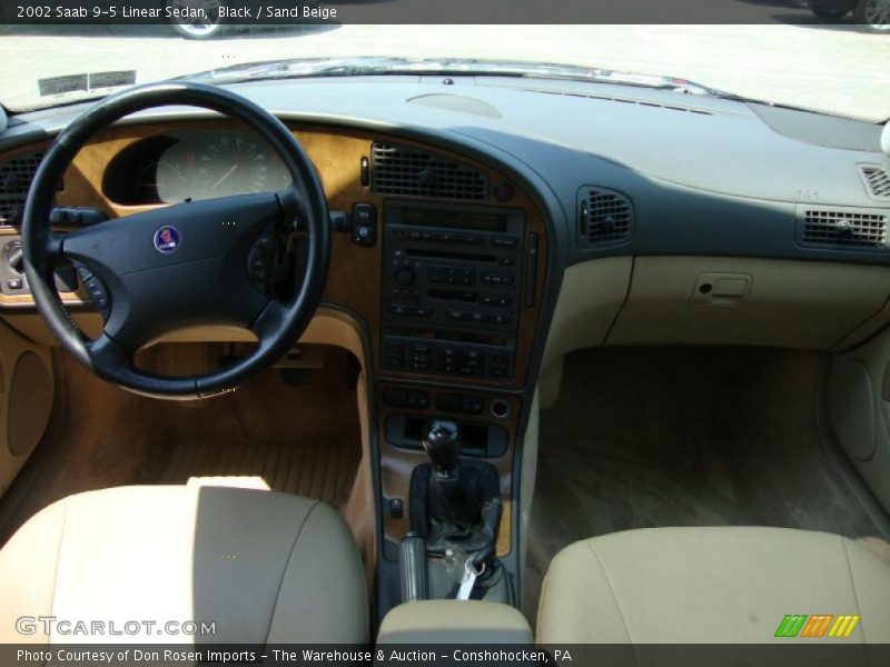Black / Sand Beige 2002 Saab 9-5 Linear Sedan