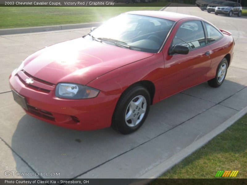 Victory Red / Graphite Gray 2003 Chevrolet Cavalier Coupe