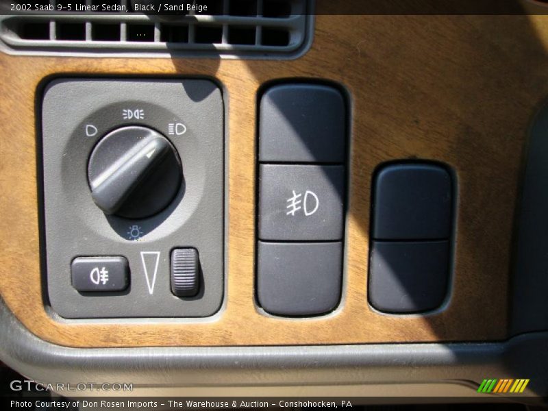 Black / Sand Beige 2002 Saab 9-5 Linear Sedan