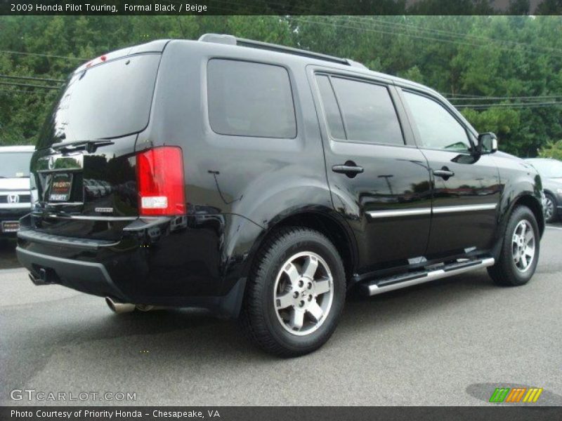 Formal Black / Beige 2009 Honda Pilot Touring