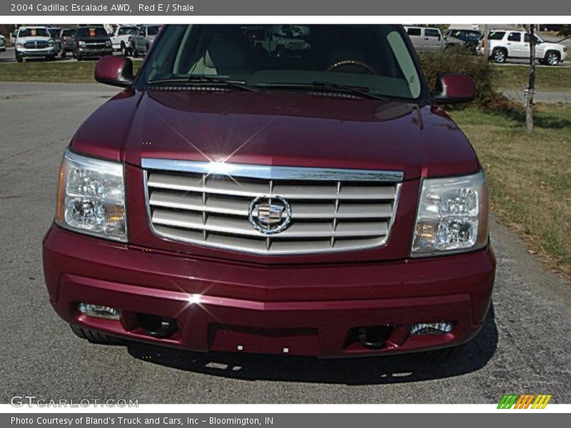 Red E / Shale 2004 Cadillac Escalade AWD