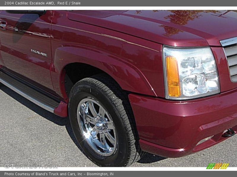 Red E / Shale 2004 Cadillac Escalade AWD