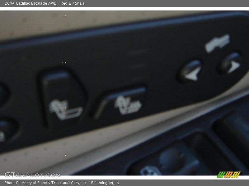 Red E / Shale 2004 Cadillac Escalade AWD